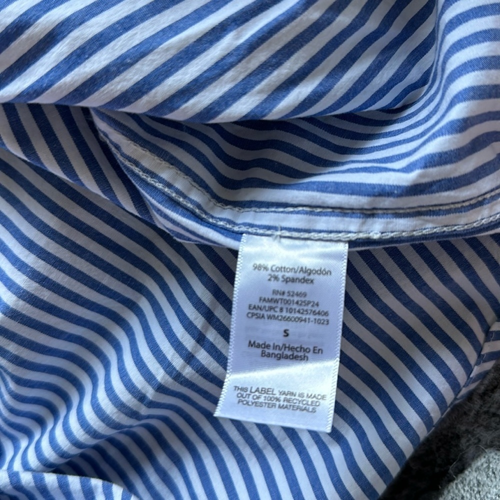Free Assembly Blue and White striped long sleeve button Size S (unisex style) - Picture 6 of 9